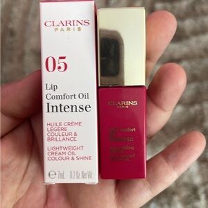 Clarins Lip Comfort Oil Intense 05 Intense Pink – Lightweight Cream Oil